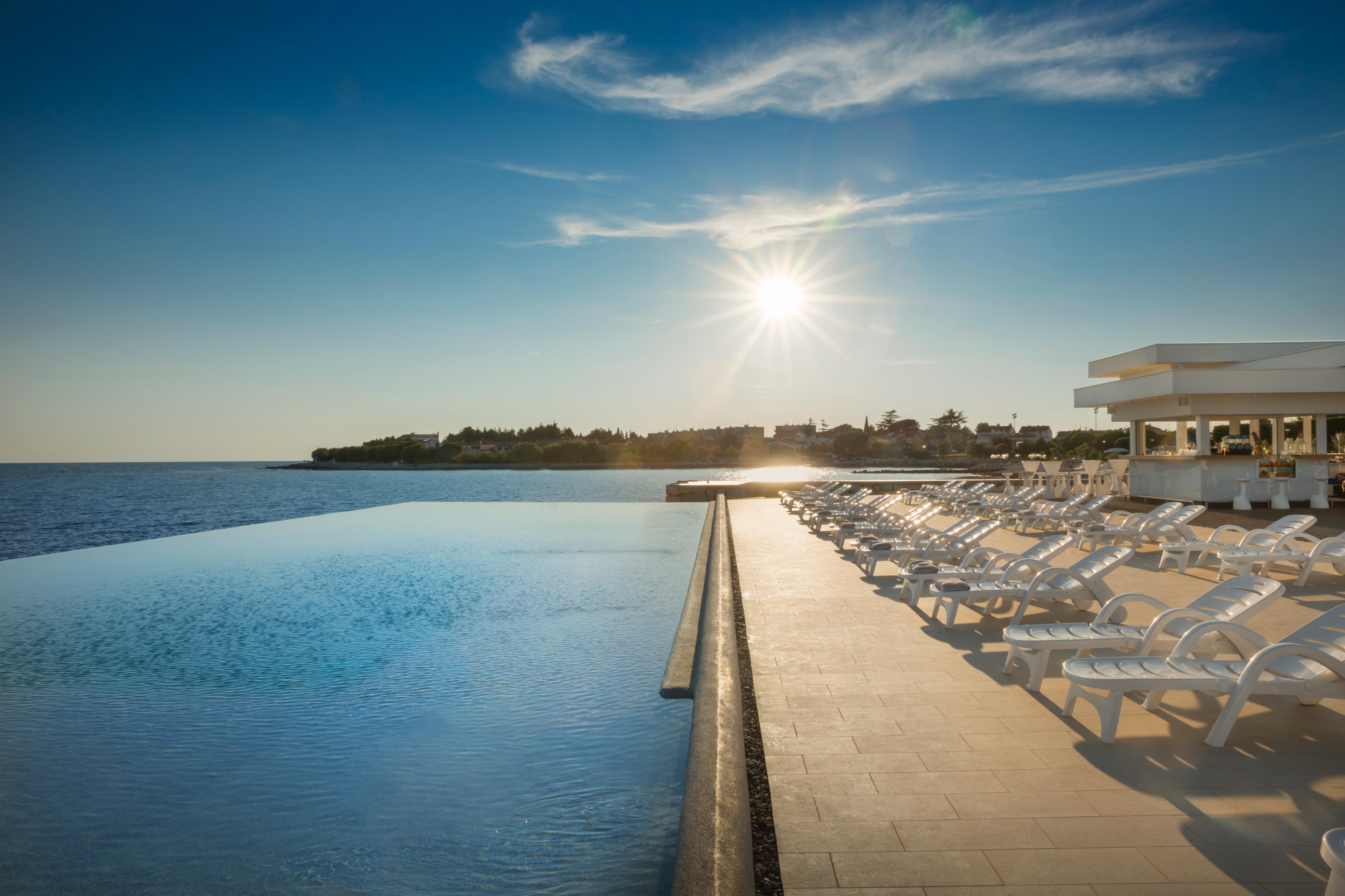 Novigrad Istria Aminess Vival Maestral Hotel מראה חיצוני תמונה